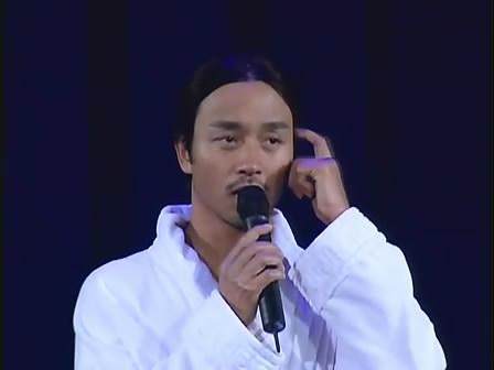 'Mắt tròn mắt dẹt' trước những lần sao Hoa ngữ 'lười' đến mức mặc nguyên đồ ngủ lên sân khấu 'Mắt tròn mắt dẹt' trước những lần sao Hoa ngữ 'lười' đến mức mặc nguyên đồ ngủ lên sân khấu