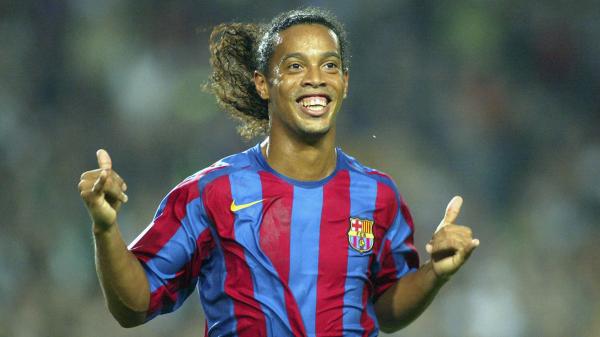 Huyền thoại bóng đá Ronaldinho sẽ cưới cùng lúc 2 người đẹp vào tháng 8 này Huyền thoại bóng đá Ronaldinho sẽ cưới cùng lúc 2 người đẹp vào tháng 8 này