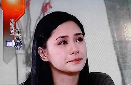 Hôm nay, Chung Hân Đồng lên xe hoa, khép lại 10 năm tình duyên trắc trở Hôm nay, Chung Hân Đồng lên xe hoa, khép lại 10 năm tình duyên trắc trở