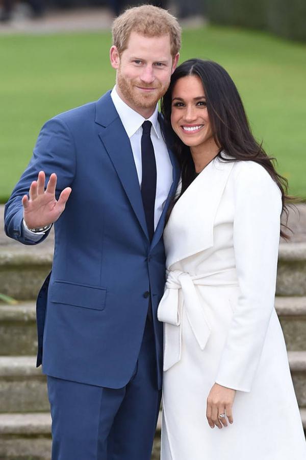 Đoạn clip lạ dấy lên tranh cãi Công nương Meghan Markle có thế thân là robot Đoạn clip lạ dấy lên tranh cãi Công nương Meghan Markle có thế thân là robot