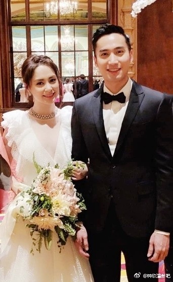 Tổ chức đám cưới tại hội trường trao Oscar, Chung Hân Đồng cuối cùng cũng nhận được 'giải thưởng' chờ đợi cả đời Tổ chức đám cưới tại hội trường trao Oscar, Chung Hân Đồng cuối cùng cũng nhận được 'giải thưởng' chờ đợi cả đời
