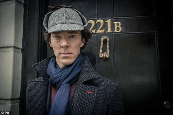 'Doctor Strange' Benedict Cumberbatch nghĩa hiệp xả thân cứu người ngoài đời thật 'Doctor Strange' Benedict Cumberbatch nghĩa hiệp xả thân cứu người ngoài đời thật