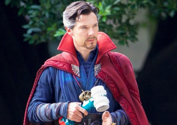 'Doctor Strange' Benedict Cumberbatch nghĩa hiệp xả thân cứu người ngoài đời thật 'Doctor Strange' Benedict Cumberbatch nghĩa hiệp xả thân cứu người ngoài đời thật