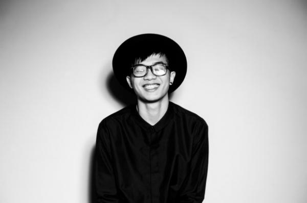 Hơn 2 triệu người theo dõi nhưng Instagram của Sơn Tùng chỉ 'follow' đúng 100 tài khoản và 2 nghệ sĩ Việt! Hơn 2 triệu người theo dõi nhưng Instagram của Sơn Tùng chỉ 'follow' đúng 100 tài khoản và 2 nghệ sĩ Việt!