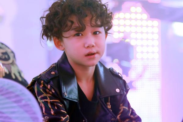 JYP ra mắt nhóm nhạc 'nhi đồng' ở Trung Quốc, sẽ là bản sao nâng cấp của TFBoys? JYP ra mắt nhóm nhạc 'nhi đồng' ở Trung Quốc, sẽ là bản sao nâng cấp của TFBoys?