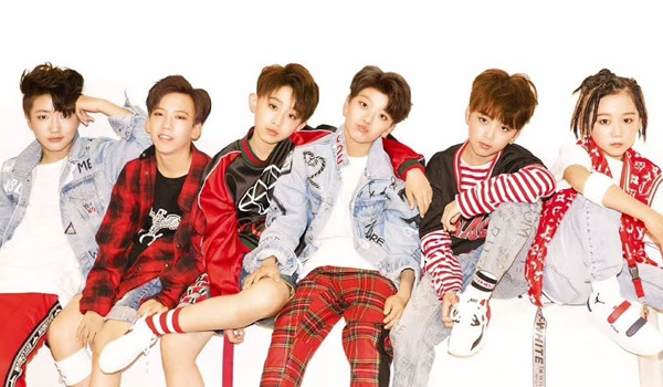 JYP ra mắt nhóm nhạc 'nhi đồng' ở Trung Quốc, sẽ là bản sao nâng cấp của TFBoys? JYP ra mắt nhóm nhạc 'nhi đồng' ở Trung Quốc, sẽ là bản sao nâng cấp của TFBoys?