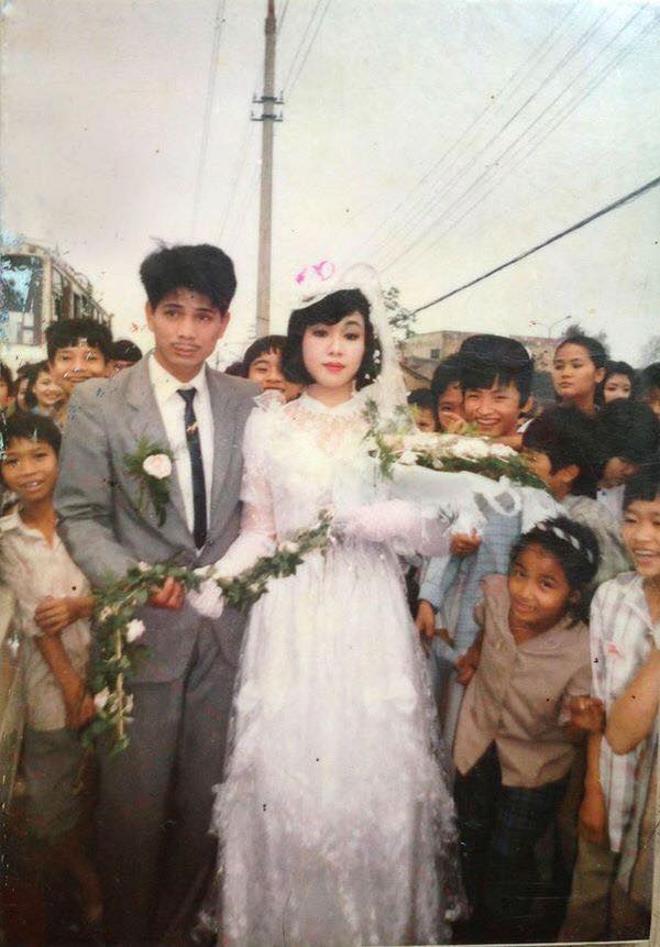 Đám cưới thời bố mẹ mình dung dị và trong veo đến nhường nào Đám cưới thời bố mẹ mình dung dị và trong veo đến nhường nào