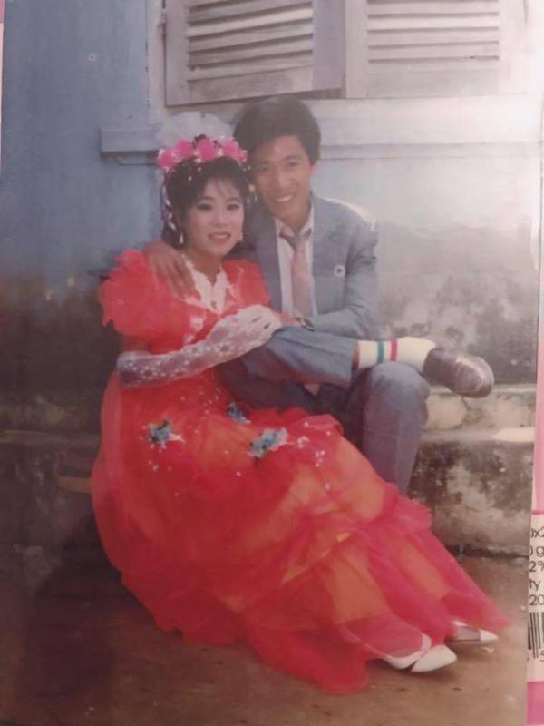 Đám cưới thời bố mẹ mình dung dị và trong veo đến nhường nào Đám cưới thời bố mẹ mình dung dị và trong veo đến nhường nào