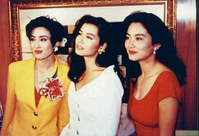 Bồi hồi ngắm những bức ảnh hiếm của các tài tử, minh tinh Hoa ngữ thập niên 90 Bồi hồi ngắm những bức ảnh hiếm của các tài tử, minh tinh Hoa ngữ thập niên 90