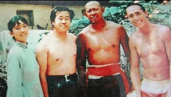 Bồi hồi ngắm những bức ảnh hiếm của các tài tử, minh tinh Hoa ngữ thập niên 90 Bồi hồi ngắm những bức ảnh hiếm của các tài tử, minh tinh Hoa ngữ thập niên 90