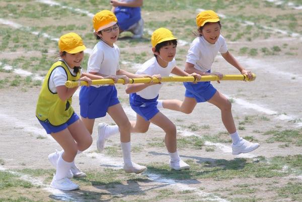Nhiều trường tiểu học tại Nhật cấm nữ sinh mặc... đồ lót khi chơi thể thao? Nhiều trường tiểu học tại Nhật cấm nữ sinh mặc... đồ lót khi chơi thể thao?