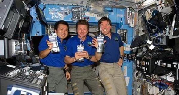 16 'chiếc fact xinh xinh' về Trạm Vũ trụ Quốc tế ISS - vệ tinh nhân tạo lớn nhất của Trái Đất 16 'chiếc fact xinh xinh' về Trạm Vũ trụ Quốc tế ISS - vệ tinh nhân tạo lớn nhất của Trái Đất