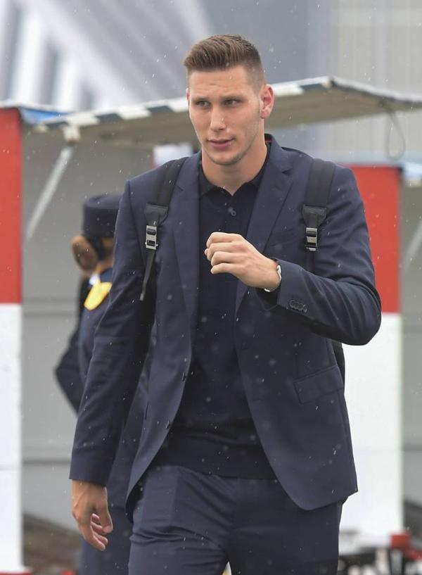 'Một dàn' lý do khiến chị em nên ủng hộ tuyển Đức vào mùa World Cup năm nay 'Một dàn' lý do khiến chị em nên ủng hộ tuyển Đức vào mùa World Cup năm nay