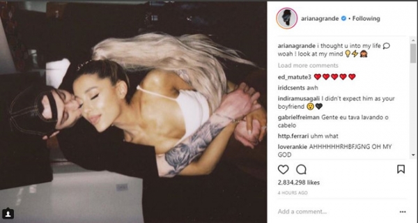 Hôn phu của Ariana Grande: Từng trầm cảm vì bi kịch gia đình, 'cảm nắng' nữ ca sĩ từ 2 năm trước! Hôn phu của Ariana Grande: Từng trầm cảm vì bi kịch gia đình, 'cảm nắng' nữ ca sĩ từ 2 năm trước!