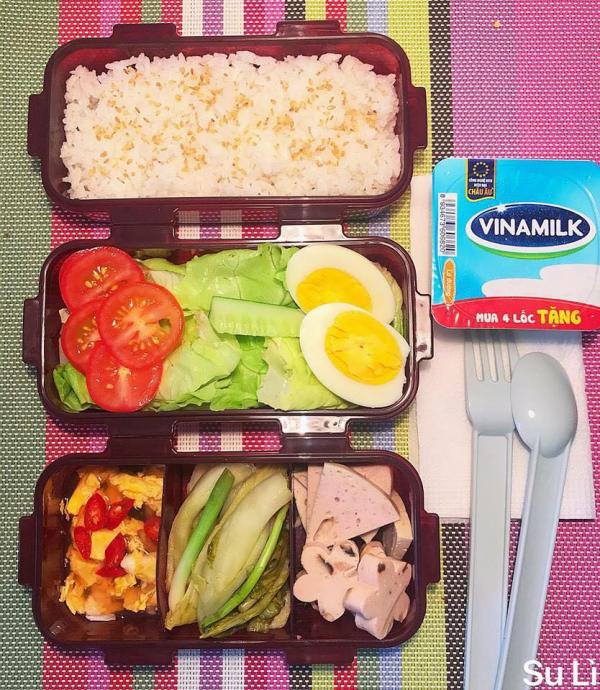 Được vợ đảm chuẩn bị hộp cơm 5 sao mỗi sáng, hẳn đây là người đàn ông kiếp trước cứu cả thế giới Được vợ đảm chuẩn bị hộp cơm 5 sao mỗi sáng, hẳn đây là người đàn ông kiếp trước cứu cả thế giới