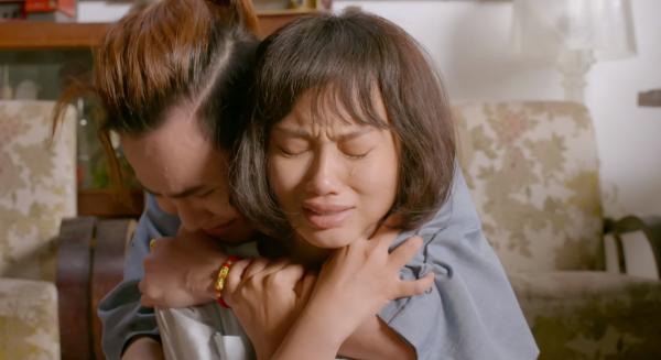 Web drama 'Ai Chết Giơ Tay' lại lấy nước mắt khán giả với chuyện tình âm dương cách trở Web drama 'Ai Chết Giơ Tay' lại lấy nước mắt khán giả với chuyện tình âm dương cách trở