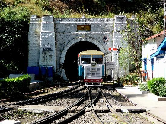 Những địa điểm tự nhiên mang lời đồn quỷ ám rùng rợn rải rác khắp thế giới Những địa điểm tự nhiên mang lời đồn quỷ ám rùng rợn rải rác khắp thế giới