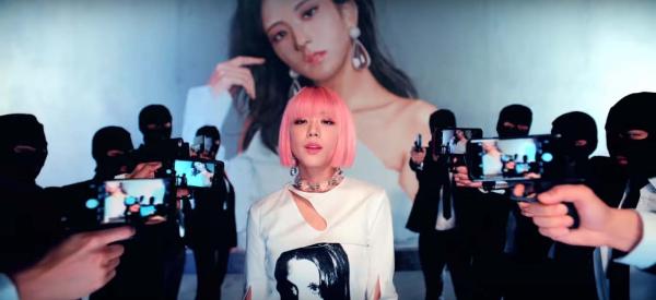 Thông điệp nữ quyền ẩn chứa trong MV mới của BLACKPINK, bạn có tinh ý nhận ra? Thông điệp nữ quyền ẩn chứa trong MV mới của BLACKPINK, bạn có tinh ý nhận ra?