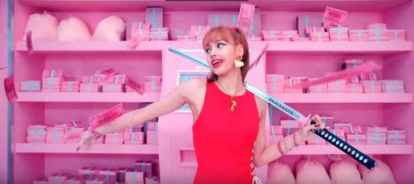 Thông điệp nữ quyền ẩn chứa trong MV mới của BLACKPINK, bạn có tinh ý nhận ra? Thông điệp nữ quyền ẩn chứa trong MV mới của BLACKPINK, bạn có tinh ý nhận ra?