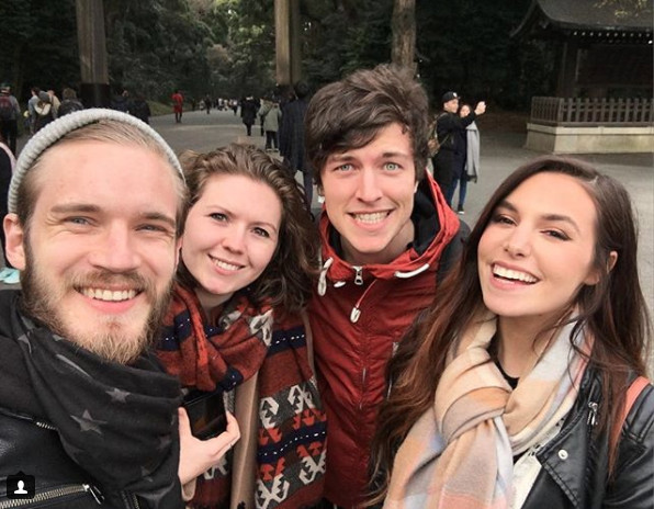 Hành trình tình yêu 7 năm của 'ông hoàng Youtube' Pewdiepie và bạn gái Marzia Hành trình tình yêu 7 năm của 'ông hoàng Youtube' Pewdiepie và bạn gái Marzia