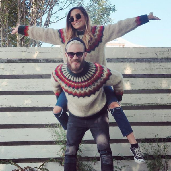 Hành trình tình yêu 7 năm của 'ông hoàng Youtube' Pewdiepie và bạn gái Marzia Hành trình tình yêu 7 năm của 'ông hoàng Youtube' Pewdiepie và bạn gái Marzia