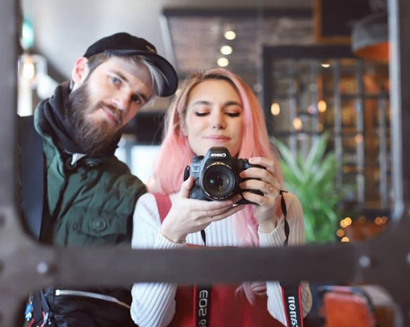 Hành trình tình yêu 7 năm của 'ông hoàng Youtube' Pewdiepie và bạn gái Marzia Hành trình tình yêu 7 năm của 'ông hoàng Youtube' Pewdiepie và bạn gái Marzia