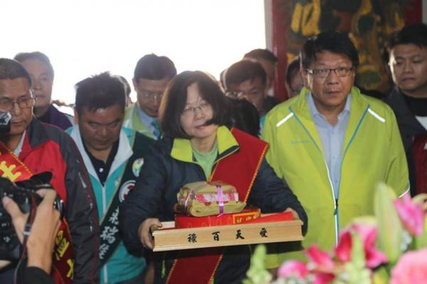 Chết cười với các pha chụp hình 'thiếu tâm' của các phóng viên (Kỳ 1) Chết cười với các pha chụp hình 'thiếu tâm' của các phóng viên (Kỳ 1)