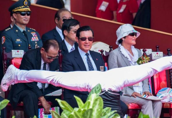 Chết cười với các pha chụp hình 'thiếu tâm' của các phóng viên (Kỳ 1) Chết cười với các pha chụp hình 'thiếu tâm' của các phóng viên (Kỳ 1)