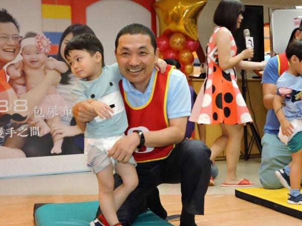 Chết cười với các pha chụp hình ‘thiếu tâm’ của các phóng viên (Kỳ 2) Chết cười với các pha chụp hình ‘thiếu tâm’ của các phóng viên (Kỳ 2)