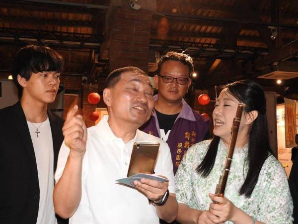 Chết cười với các pha chụp hình ‘thiếu tâm’ của các phóng viên (Kỳ 2) Chết cười với các pha chụp hình ‘thiếu tâm’ của các phóng viên (Kỳ 2)