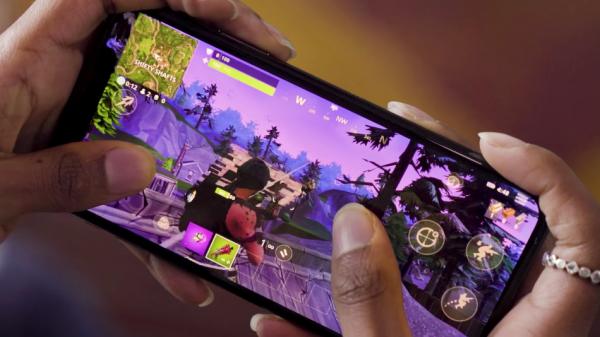 Game Fortnite kiếm 100 triệu USD trên iOS sau 90 ngày, trở thành game di động ra mắt thành công nhất Game Fortnite kiếm 100 triệu USD trên iOS sau 90 ngày, trở thành game di động ra mắt thành công nhất