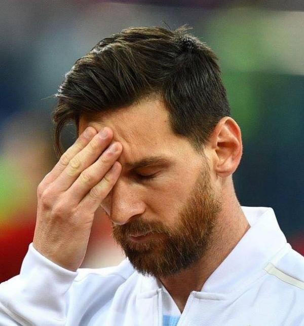 WC 2018: Tiếp tục dựa vào Messi, người Argentina đã quên mất ‘một cánh én nhỏ chẳng làm nên mùa xuân’ WC 2018: Tiếp tục dựa vào Messi, người Argentina đã quên mất ‘một cánh én nhỏ chẳng làm nên mùa xuân’