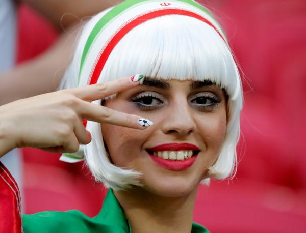 World Cup 2018: Mặt hổ, đầu bò và những màn hoá trang đỉnh cao của các cổ động viên World Cup 2018: Mặt hổ, đầu bò và những màn hoá trang đỉnh cao của các cổ động viên