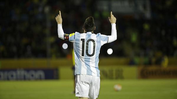WC 2018: Phải chăng 'bàn tay của Chúa' đang trừng phạt Messi và tuyển Argentina? WC 2018: Phải chăng 'bàn tay của Chúa' đang trừng phạt Messi và tuyển Argentina?