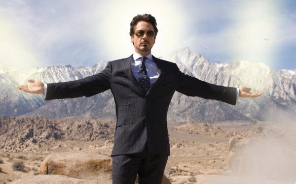 Chân lý hiện ra sau khi so sánh 'Iron Man' bản truyện tranh với bản 'người thật việc thật' Chân lý hiện ra sau khi so sánh 'Iron Man' bản truyện tranh với bản 'người thật việc thật'