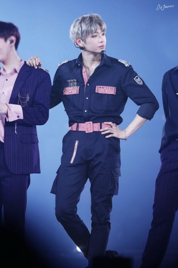 Nhìn 9 quý ông idol này mới hiểu vì sao fangirl cứ tranh nhau về 'làm dâu' Busan Nhìn 9 quý ông idol này mới hiểu vì sao fangirl cứ tranh nhau về 'làm dâu' Busan