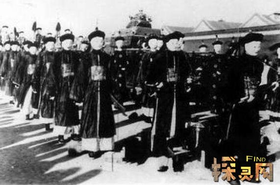 Đứng giữa Di Hoà Viên – Cung điện mùa hè đọc xong những truyện kinh dị này cũng thấy lạnh người Đứng giữa Di Hoà Viên – Cung điện mùa hè đọc xong những truyện kinh dị này cũng thấy lạnh người