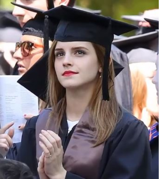28 năm nhan sắc của 'hoa hồng nước Anh' Emma Watson gói gọn trong những bức ảnh này 28 năm nhan sắc của 'hoa hồng nước Anh' Emma Watson gói gọn trong những bức ảnh này