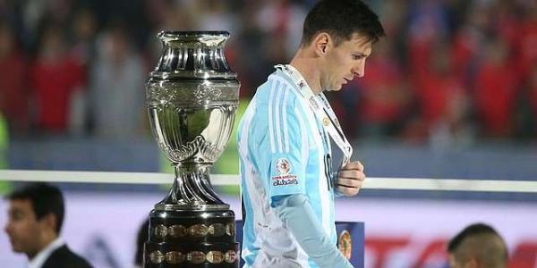 WC 2018: 10 năm cống hiến và gồng gánh Argentina, Messi đã đủ 'vĩ đại' mà không cần giành World Cup WC 2018: 10 năm cống hiến và gồng gánh Argentina, Messi đã đủ 'vĩ đại' mà không cần giành World Cup