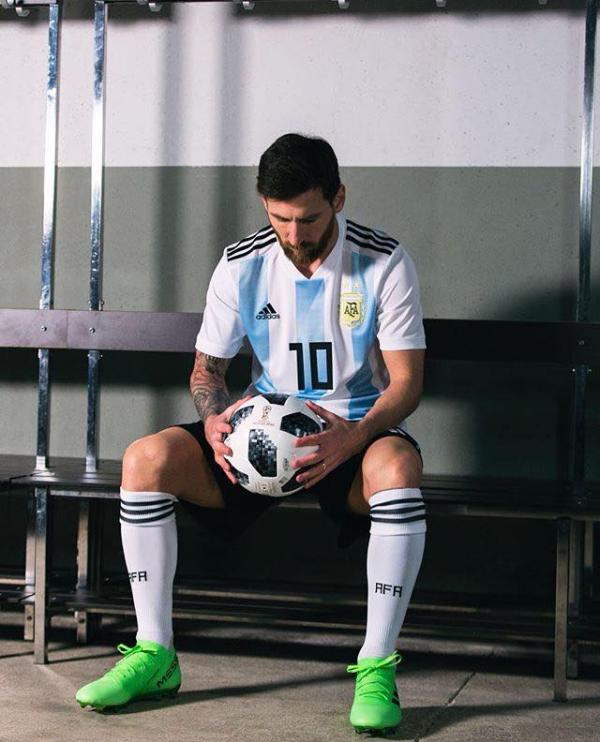 WC 2018: 10 năm cống hiến và gồng gánh Argentina, Messi đã đủ 'vĩ đại' mà không cần giành World Cup WC 2018: 10 năm cống hiến và gồng gánh Argentina, Messi đã đủ 'vĩ đại' mà không cần giành World Cup