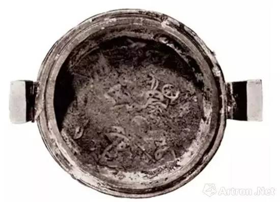 Những cổ vật kì quái được khai quật từ ngôi mộ cổ Mã Vương Đôi Những cổ vật kì quái được khai quật từ ngôi mộ cổ Mã Vương Đôi