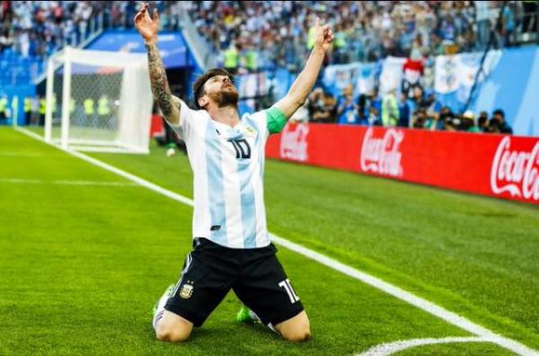 WC 2018: Ngày hôm nay, thế giới gọi tên ‘Bọ chét nguyên tử’ Messi WC 2018: Ngày hôm nay, thế giới gọi tên ‘Bọ chét nguyên tử’ Messi