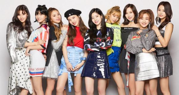 TWICE là nhóm idol Hàn Quốc đầu tiên hát nhạc phim thanh xuân Nhật Bản bằng... tiếng Anh! TWICE là nhóm idol Hàn Quốc đầu tiên hát nhạc phim thanh xuân Nhật Bản bằng... tiếng Anh!
