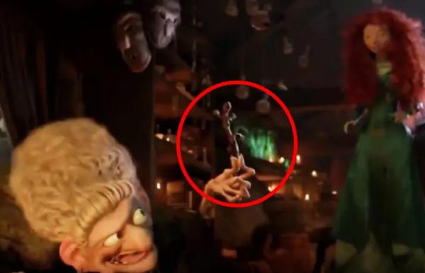 23 'trứng phục sinh' ẩn giấu trong phim Pixar tiết lộ về bộ phim hoạt hình khác mà bạn không hề hay biết 23 'trứng phục sinh' ẩn giấu trong phim Pixar tiết lộ về bộ phim hoạt hình khác mà bạn không hề hay biết
