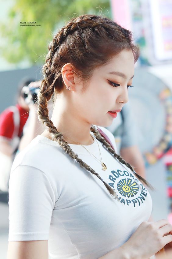 Khán giả dần nhận ra 'bộ mặt thật' của Jennie (Black Pink) khi cô nàng thường xuyên thực hiện cử chỉ này! Khán giả dần nhận ra 'bộ mặt thật' của Jennie (Black Pink) khi cô nàng thường xuyên thực hiện cử chỉ này!