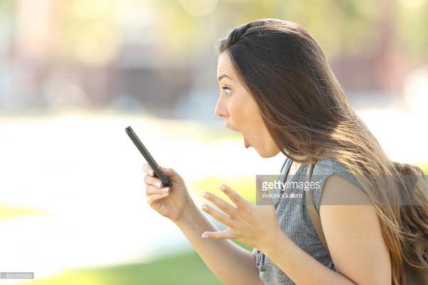 Cô bạn gái ghen tuông trong meme nổi tiếng bỗng nhiên được phong 'thánh hốt hoảng' Cô bạn gái ghen tuông trong meme nổi tiếng bỗng nhiên được phong 'thánh hốt hoảng'