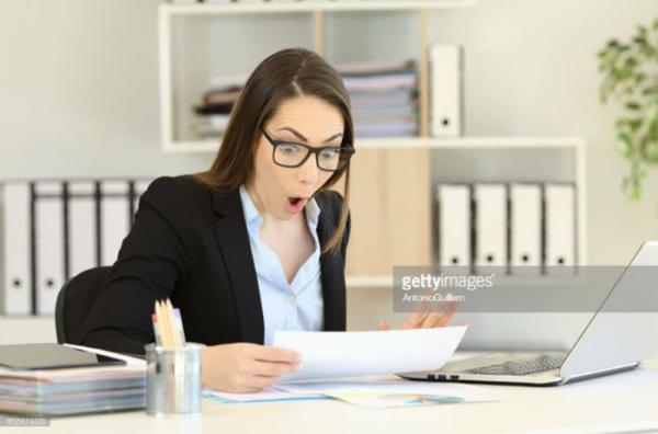 Cô bạn gái ghen tuông trong meme nổi tiếng bỗng nhiên được phong 'thánh hốt hoảng' Cô bạn gái ghen tuông trong meme nổi tiếng bỗng nhiên được phong 'thánh hốt hoảng'