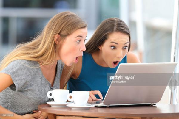 Cô bạn gái ghen tuông trong meme nổi tiếng bỗng nhiên được phong 'thánh hốt hoảng' Cô bạn gái ghen tuông trong meme nổi tiếng bỗng nhiên được phong 'thánh hốt hoảng'
