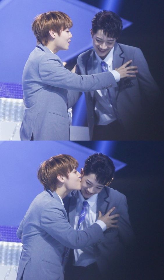Những khoảnh khắc 'tình như cái bình' của 8 cặp bromance nổi tiếng trong Wanna One Những khoảnh khắc 'tình như cái bình' của 8 cặp bromance nổi tiếng trong Wanna One