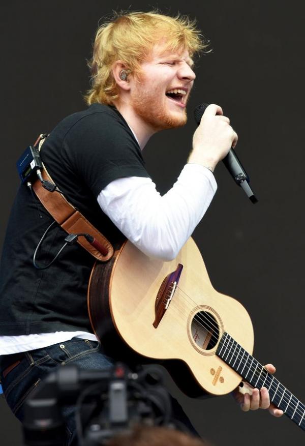 Ed Sheeran có nguy cơ phải đền 100 triệu USD khi hit 'Thinking Out Loud' vướng nghi án đạo nhái Ed Sheeran có nguy cơ phải đền 100 triệu USD khi hit 'Thinking Out Loud' vướng nghi án đạo nhái